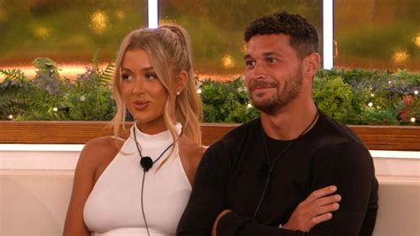 jess and callum|Love Island couple Jess and Callum have split after huge public row.